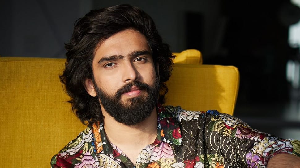 Singer-Composer Amaal Mallik Celebrates The Innocence Of First Love With His New Single ‘Chori Chori’ | People News