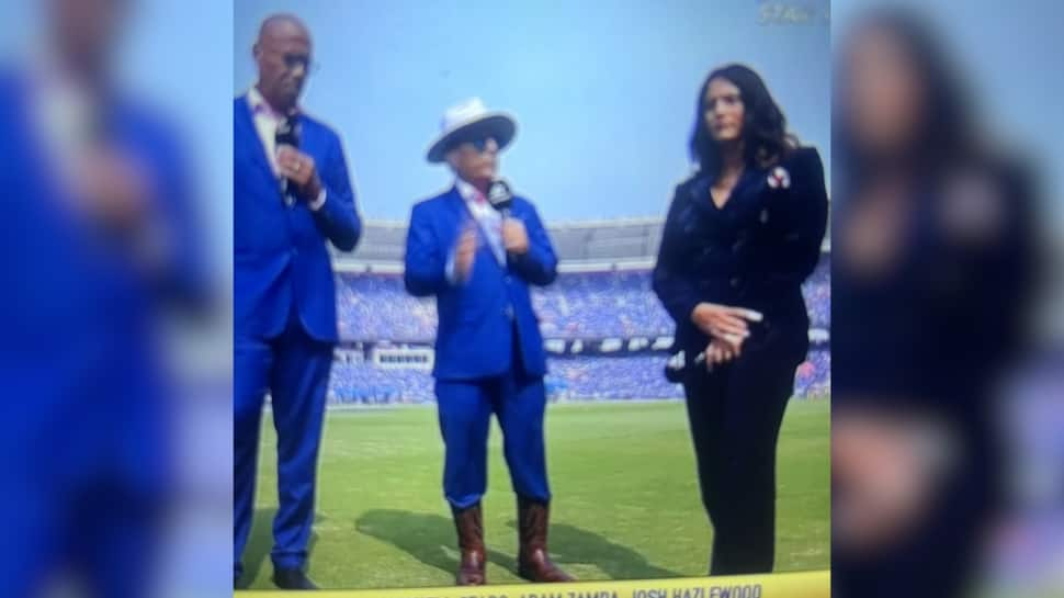 WC Final: Sunil Gavaskar&#039;s AWESOME Choice Of Boots On Field - WATCH