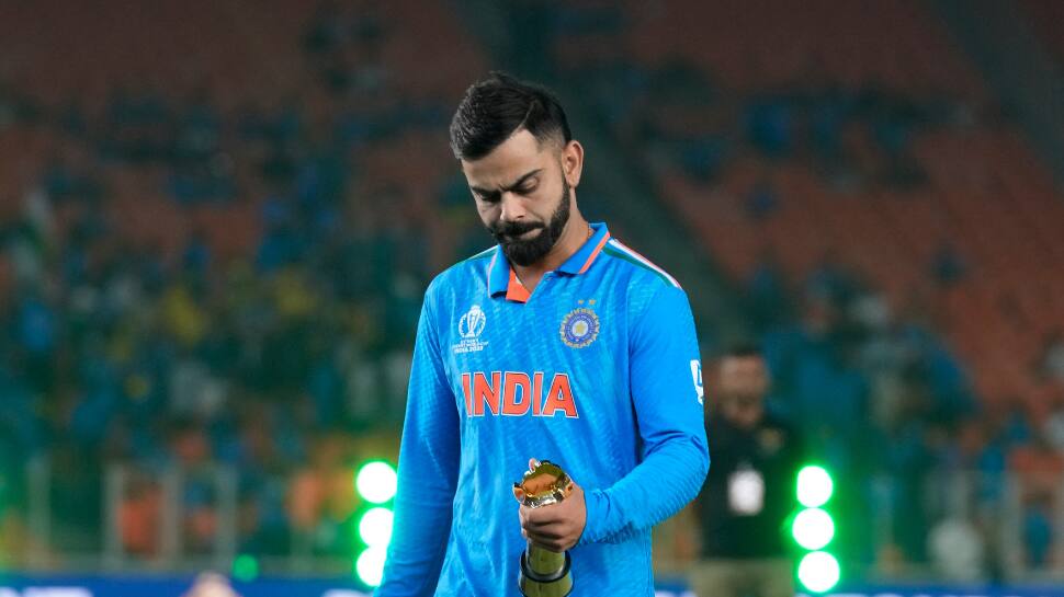 Kohli with Man of the Tournament award