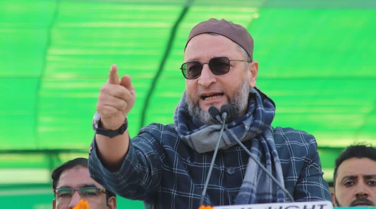 &#039;Remote Control Of Congress Is With RSS Chief Mohan Bhagwat&#039;: Owaisi During Telangana Poll Campaign