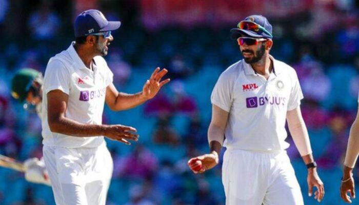 Test Bowlers:
