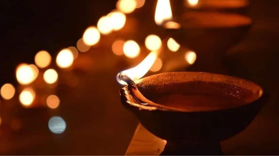 Dev Diwali 2023: Wishes, Greetings, And Whatsapp Messages To Share With Loved Ones 