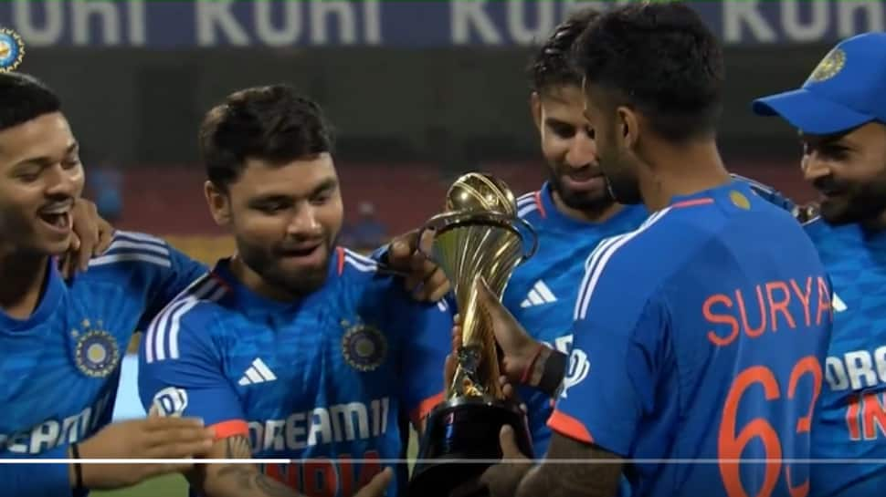 WATCH: Suryakumar Yadav Continues MS Dhoni&#039;s Tradition, Hands Over Winning Trophy To Youngsters After T20 Series Win Over Australia