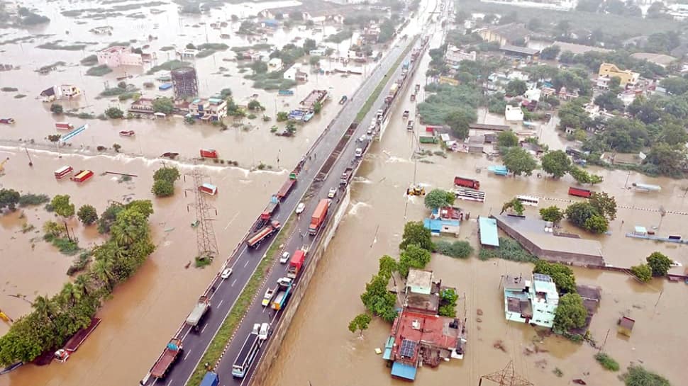 Tamil Nadu Heavy Rain Wreaks Havoc Floods Landslides Affect Train Services India News Zee