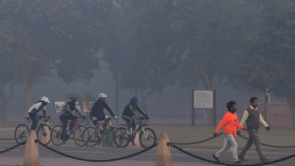 Severe Air Quality In Delhi On New Year’s Eve As cold Wave Intensifies