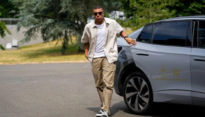 Vehicle Extravaganza: Mbappé's Fleet of Luxury Cars