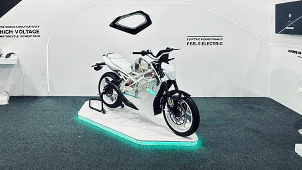 Raptee Energy Showcases High-Voltage Electric Motorcycle At Global Investors Meet 2024: Check Details