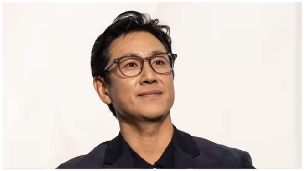 Parasite Director Bong Joon Ho And S Korean Actors Demand An Investigation Into Lee Sun Kyun’s Death | People News