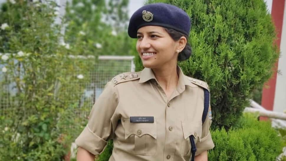 IPS Success Story: Meet This IPS Officer Who Turned Down 16 Government Jobs, And Aced UPSC In First Attempt