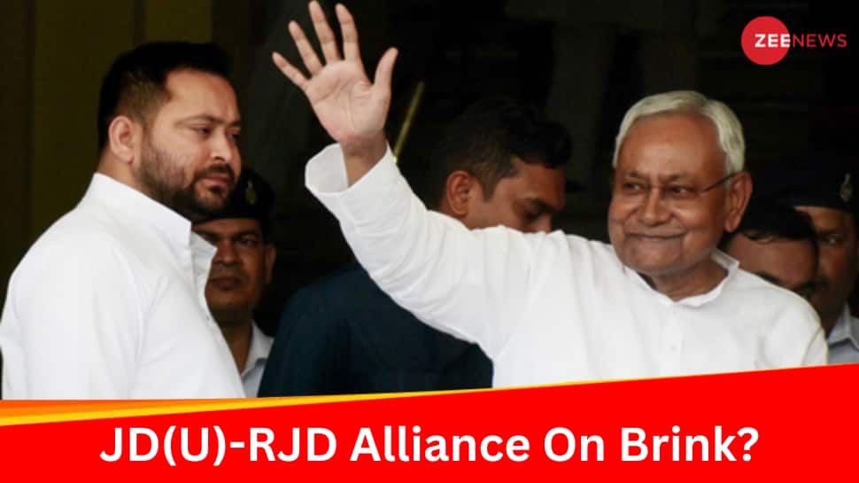 No Talk, No Eye Contact: JD(U), RJD Alliance On Brink As Nitish Snubs Tejashwi In 15 Minute Cabinet Meet