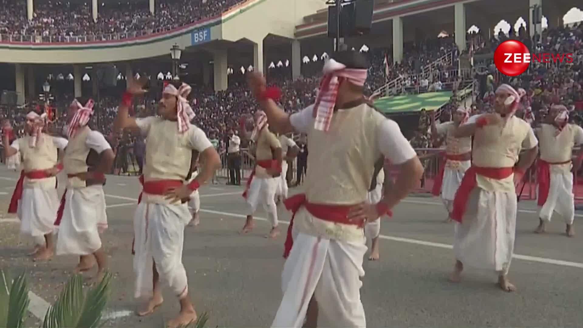 Beating Retreat Ceremony Enchants At Attari Wagah Border Amritsar On Republic Day 2024 Zee News beating-retreat-ceremony-enchants-at-attari-wagah-border-amritsar-on-republic-day-2024-zee-news