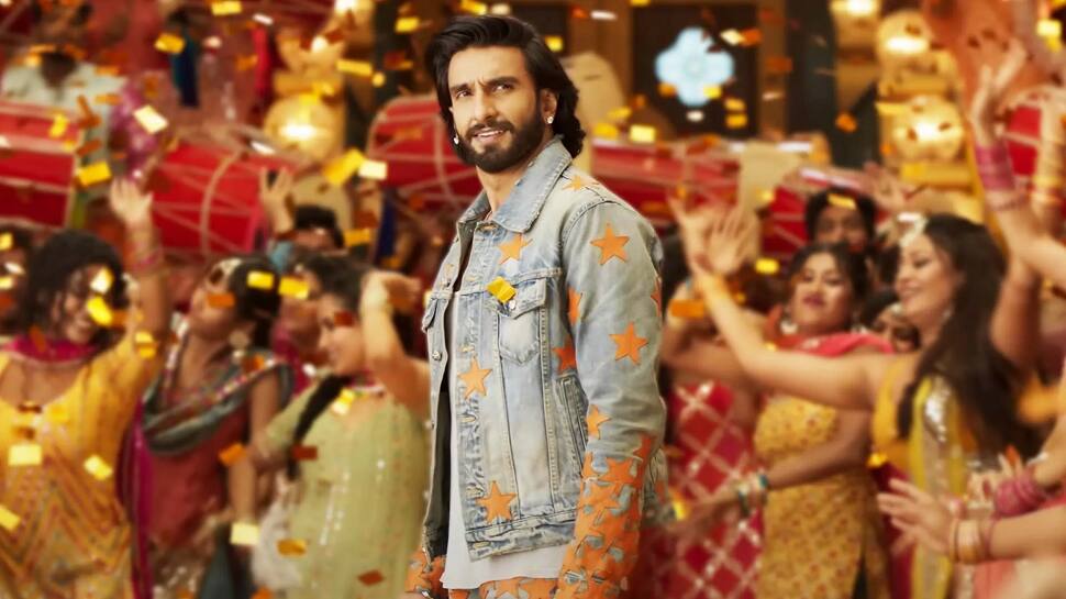 Netizens Are Upset As They Think Ranveer Singh 'Deserved Filmfare Award For Rocky Aur Rani Kii Prem Kahanii' Netizens Are Upset As They Think Ranveer Singh 'Deserved Filmfare Award For Rocky Aur Rani Kii Prem Kahanii'