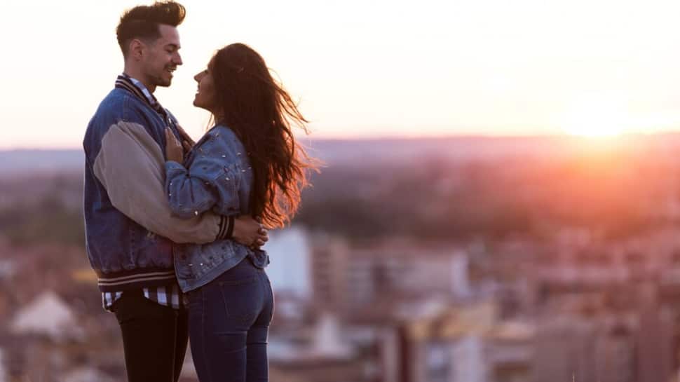 From Return On Relationship To Love Outside The Box: 5 Game-Changing Dating Trends For Authentic Connections