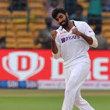 3. Unmatched Consistency: Bumrah's Phenomenal Bowling Average