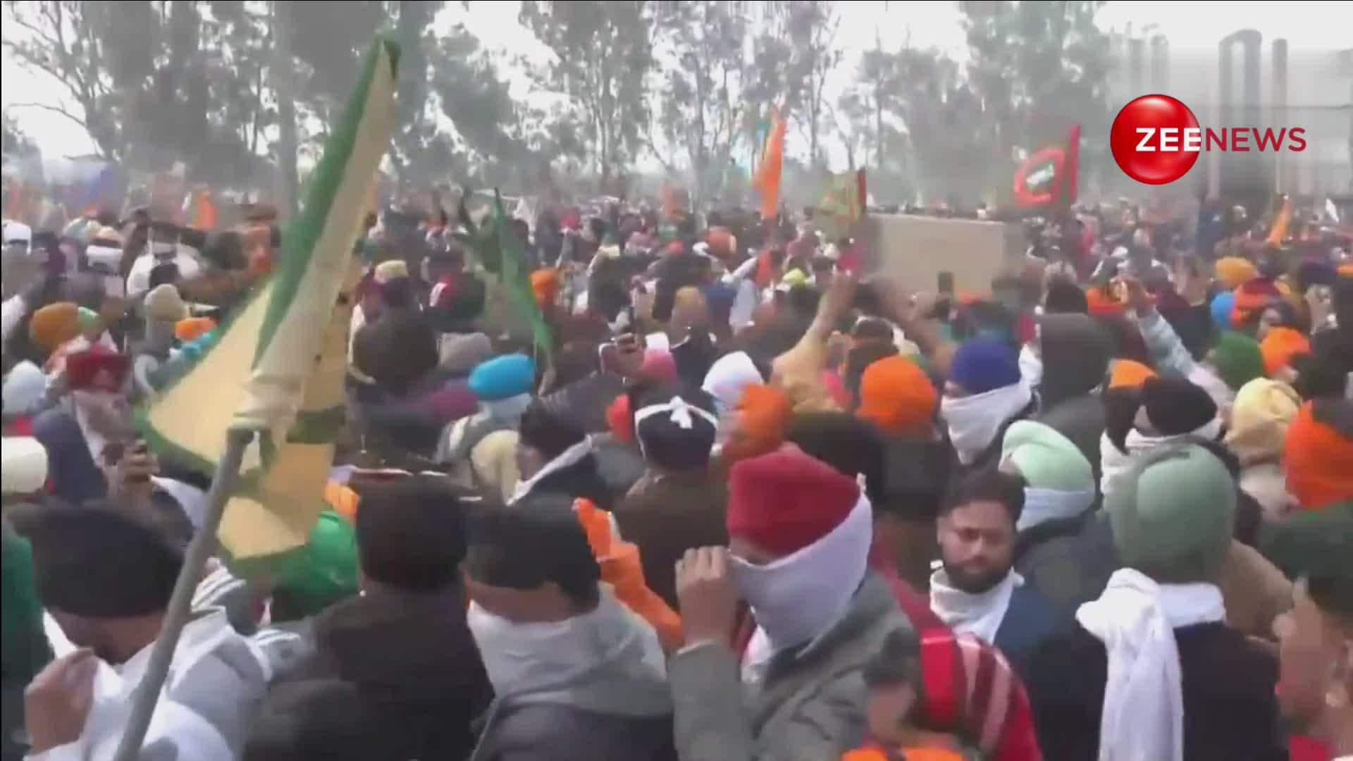 Farmers Protest: Tractors Forcefully Remove Barricade At Haryana-Punjab ...