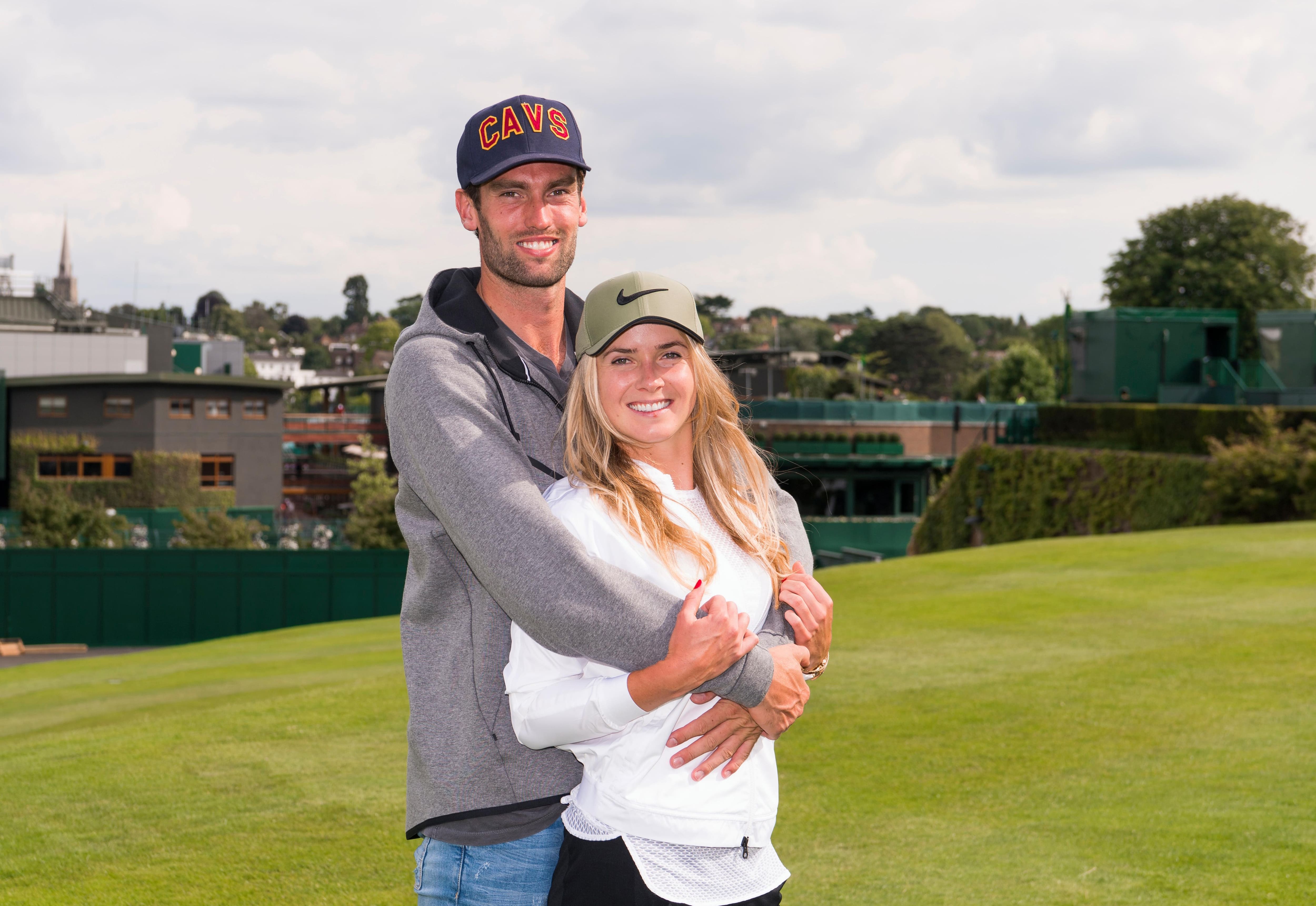 Cricket-Tennis Romance: