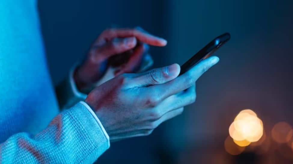 Screen Time Blues: Tech Habits As Top Health Concern In Gen Z Screen Time Blues: Tech Habits As Top Health Concern In Gen Z