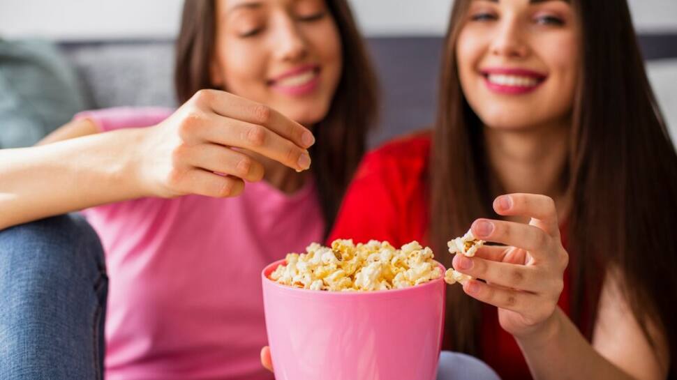 Planning A Movie Marathon With Family? 5 Popcorn Mixes You Can Try This Weekend