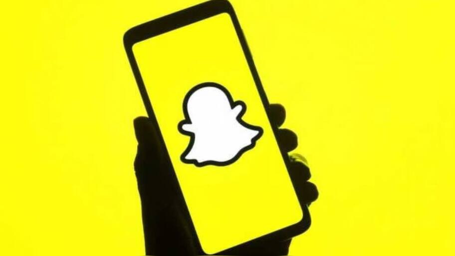 Snapchat To Introduce Watermark For AI-Generated Images Using Its AI ...