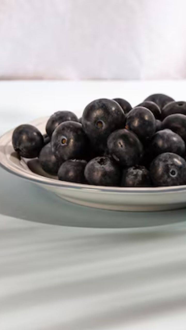 7 Surprising Health Benefits Of Jamun In Summer