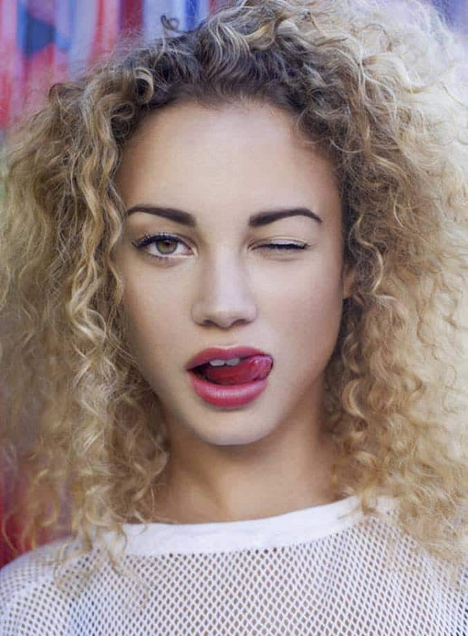 A New Romance with Stephanie Rose Bertram