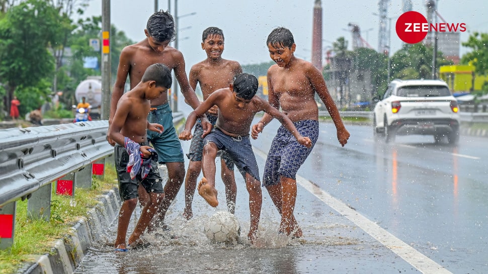 Rain Lashes Parts Of Delhi-NCR, Brings Relief From Heatwave