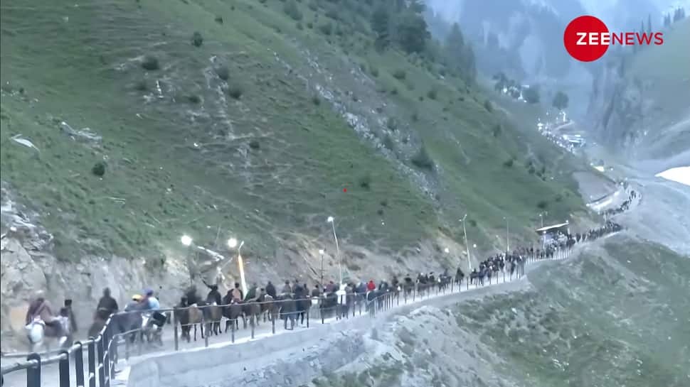 LG Manoj Sinha Flags Off First Batch Of Amarnath Pilgrims Amid Tight Safety