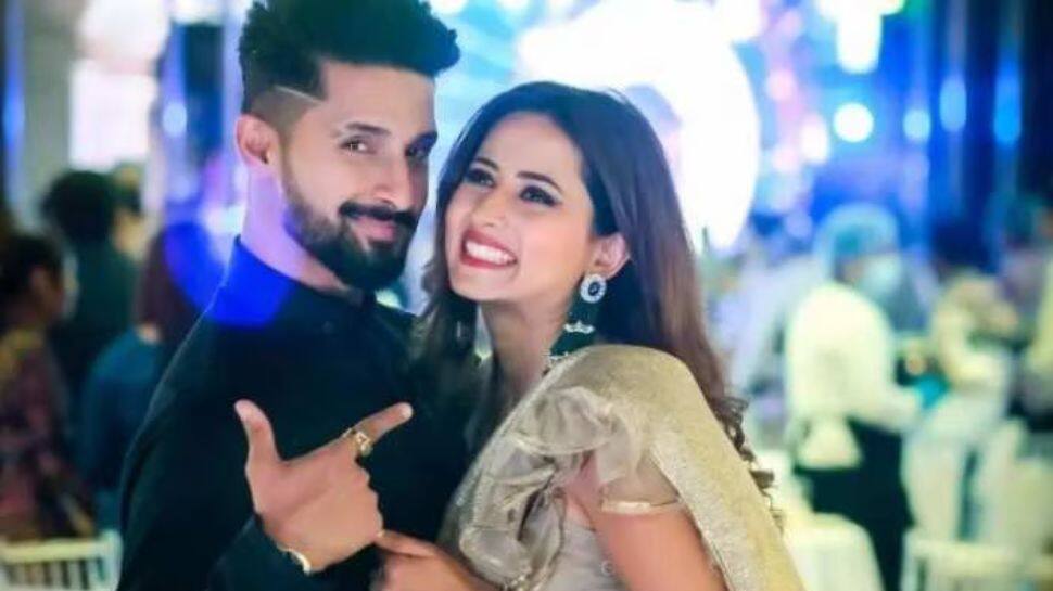 Ravi Dubey and Sargun Mehta