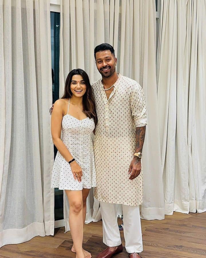 Hardik Pandya With Mystery Girl