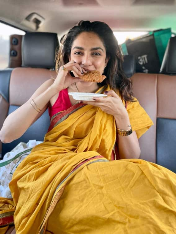 Sobhita Chills In A Saree