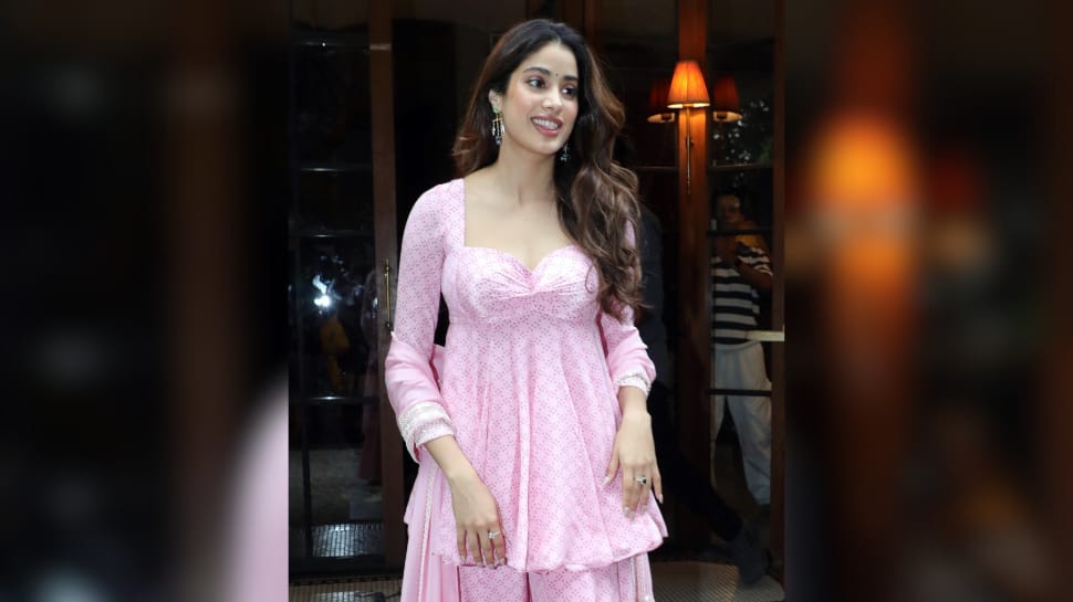 Janhvi Kapoor Rushed To Hospital Due To Food Poisoning