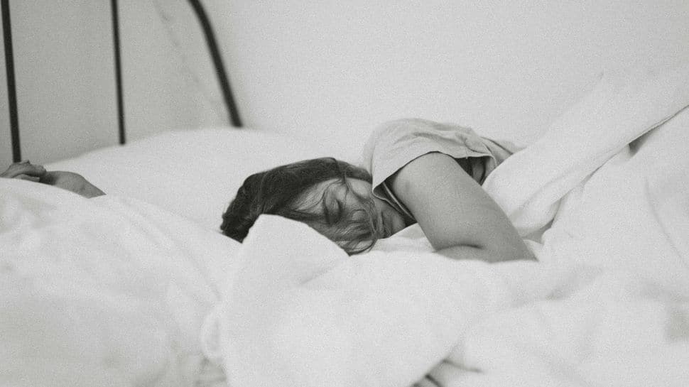 Say Goodbye To Sleepless Nights: 10 Effective Sleep Tips