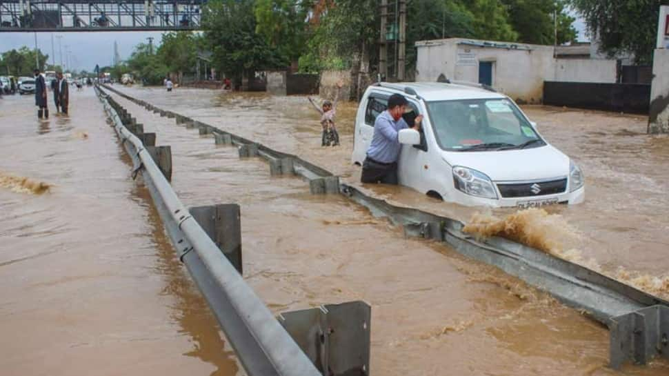 Your Car Hit By Flood? Don&#039;t Panic - Check Do&#039;s And Don&#039;ts