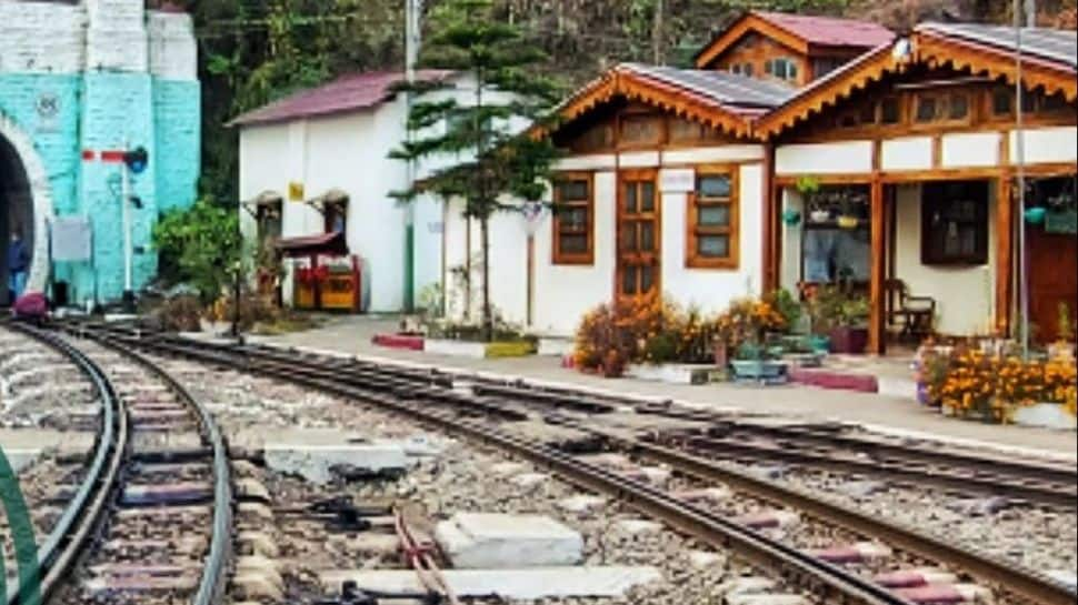 Barog Railway Station