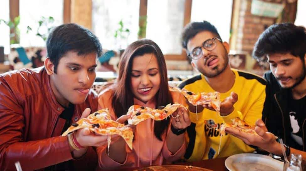 Friendship Day 2024: How To Treat Your Foodie Friends 