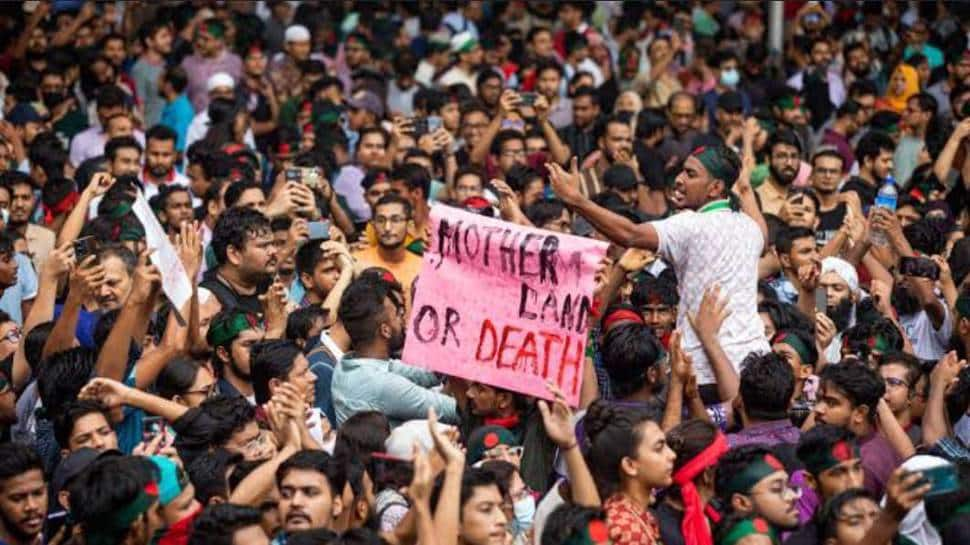 Unrelenting Violence in Bangladesh: 100 Dead, Curfew Imposed Amidst Protests Against Sheikh Hasina&#039;s Government