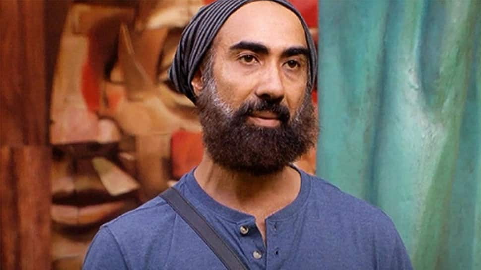 Bigg Boss OTT 3: Ranvir Shorey Takes A U-Turn, Appreciates Sana Makbul Over Her Win; Netizens Say 'Kya Palti Maari Hai'