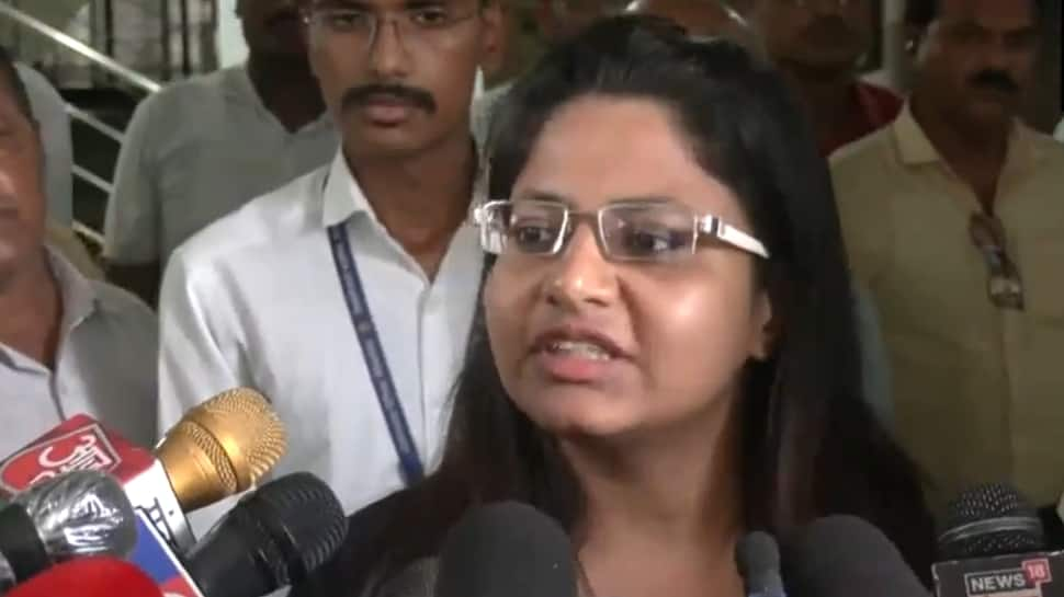 Puja Khedkar Case: UPSC Says &#039;Fake&#039; IAS To Get Candidature Cancellation Copy Within Two Days