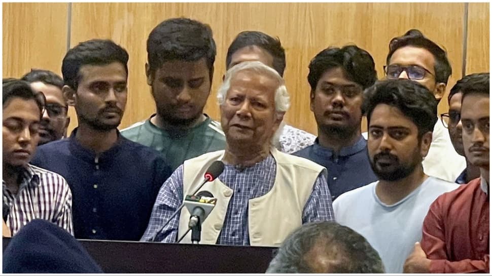 &#039;Rights Are Equal For Everyone&#039;: Prof Yunus Visits Dhaka&#039;s Dhakeshwari Temple, Assures Hindu Community