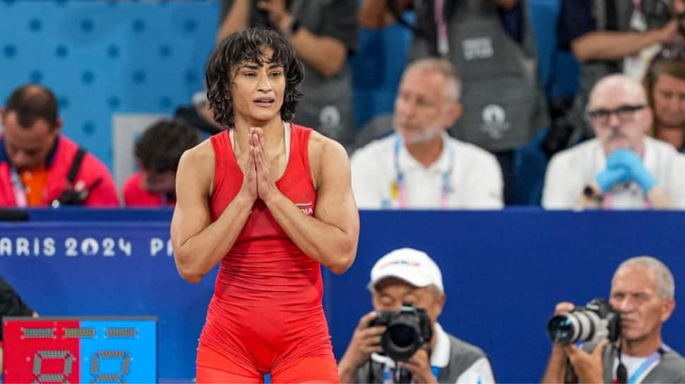 IOA 'Exploring Further Legal Options' After CAS Dismisses Vinesh Phogat's Plea