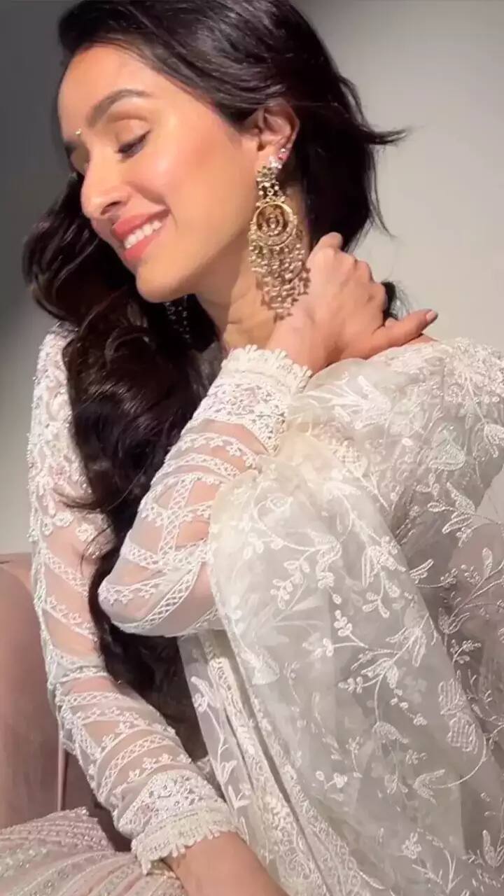 7 Bollywood-Inspired Anarkali Suits For Raksha Bandhan