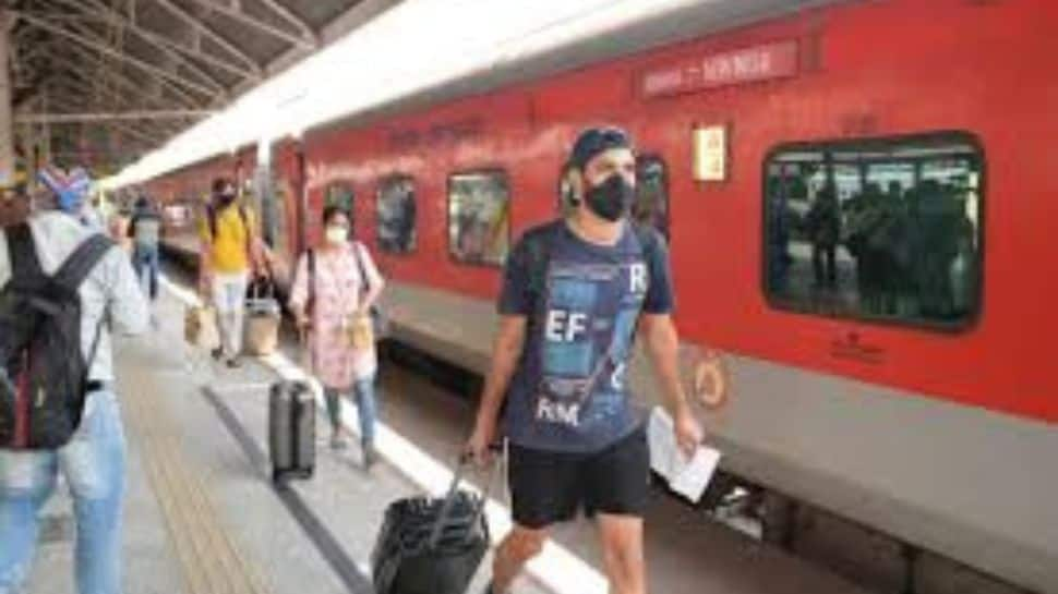 Despite Earning 30 LPA, Man Chooses Trains Over Flights – Here&#039;s Why