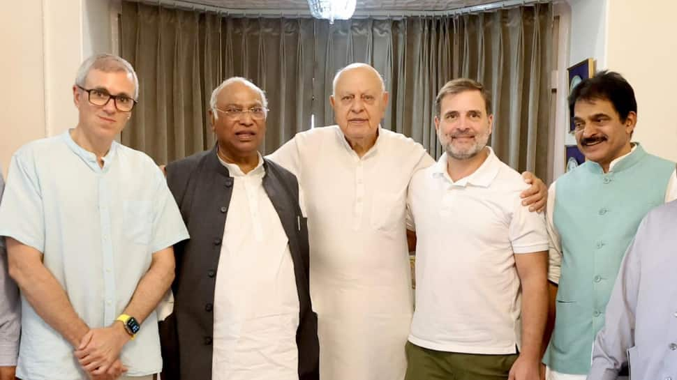 Farooq Abdullah Announces Alliance With Congress For J&amp;K Assembly Elections After Rahul Gandhi&#039;s Visit