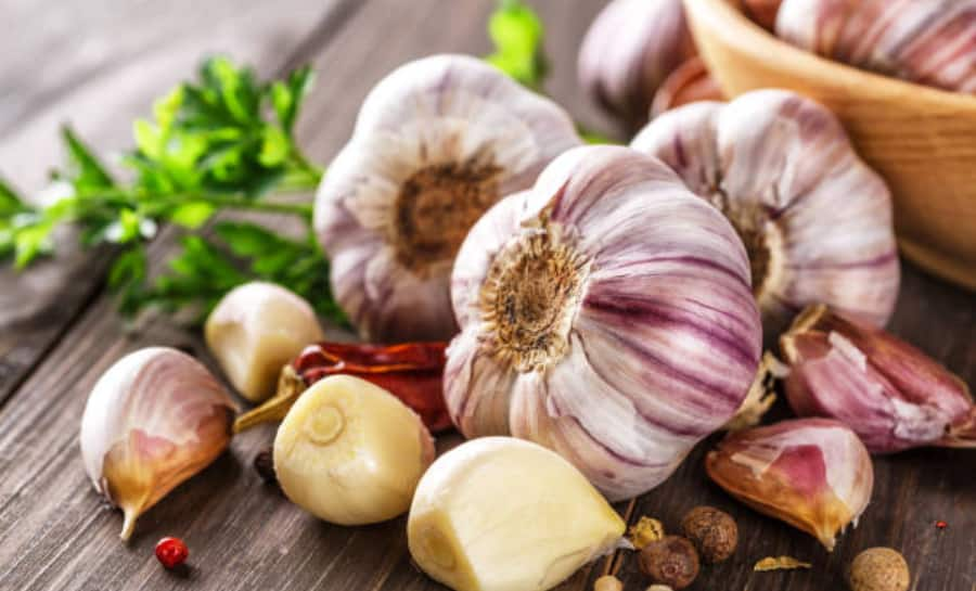 Cooking Garlic Destroys All Its Benefits