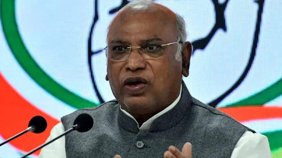 ‘U Stands For Modi Govt&#039;s U-Turn&#039;: Mallikarjun Kharge Hits Out At Centre Over Unified Pension Scheme