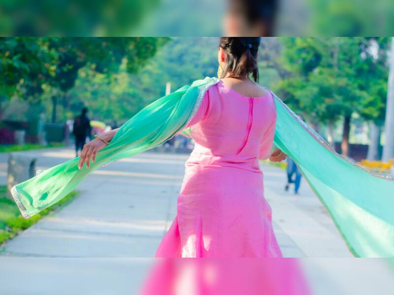 7 Colours To Wear On 7 Days Of Week For Good Luck And Prosperity | News ...