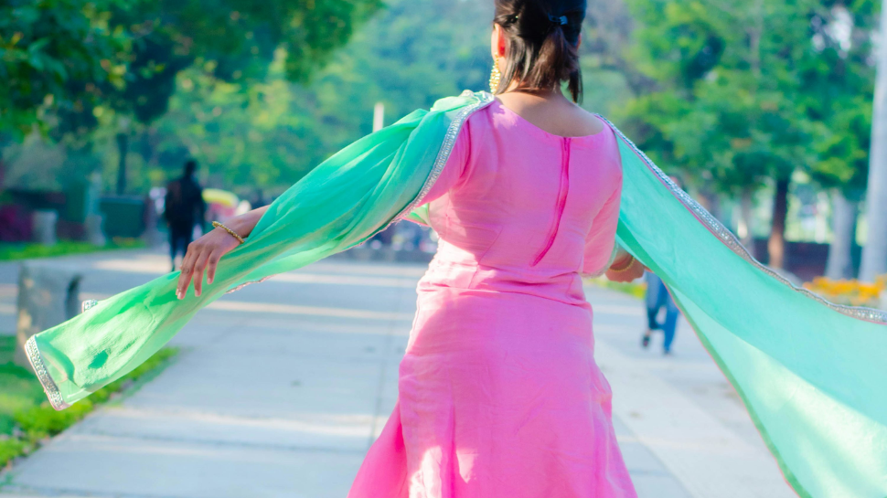 Tuesday Color 7 Colours To Wear On 7 Days Of Week For Good Luck And Prosperity | News ...