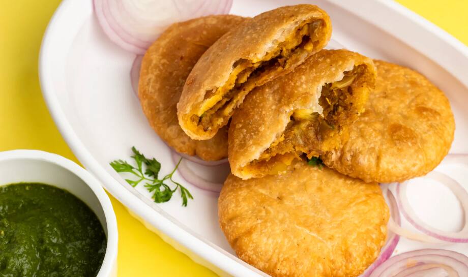 Pyaaz Kachori