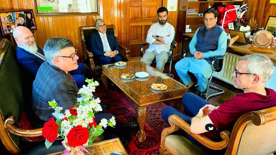 US Diplomatic Delegation Meets Political Leaders In Kashmir Ahead Of Assembly Elections