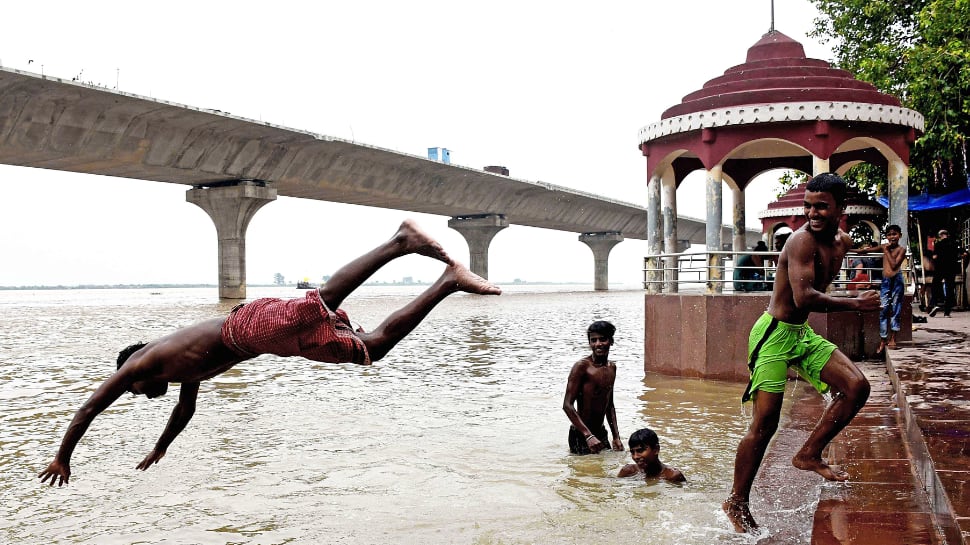 Schools Closed: 76 Govt Institutions In Patna&#039;s Rural Areas Shut As Ganga Water Level Rises